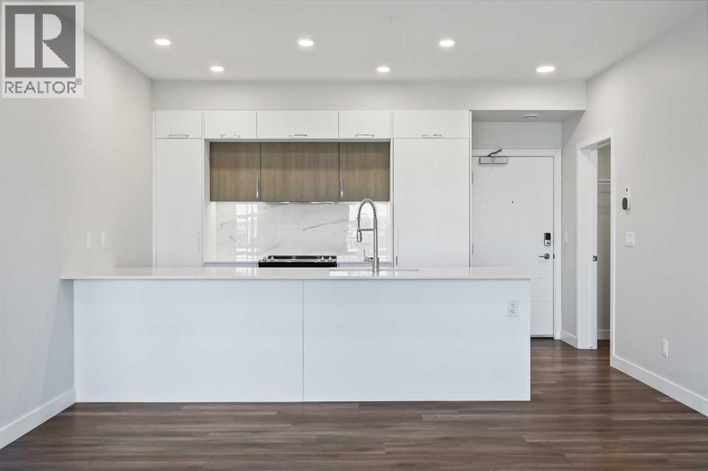 Apartment for Sale in 317, 255 Les Jardins Park SE|Calgary, Alberta T2C5W9