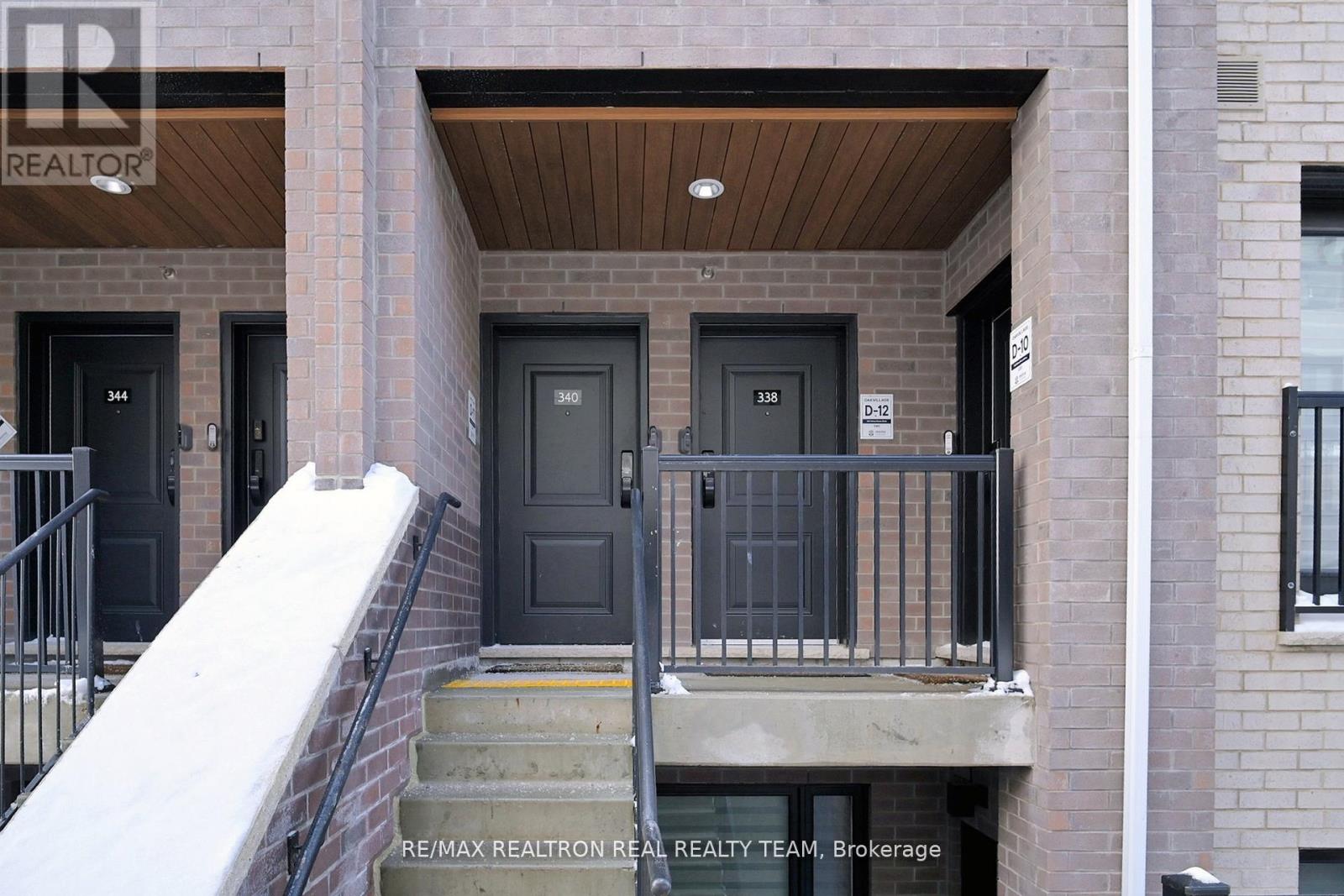 Row / Townhouse for Sale in 338 - 349 WHEAT BOOM DRIVE|Oakville (JM Joshua Meadows), Ontario L6H7X5 3