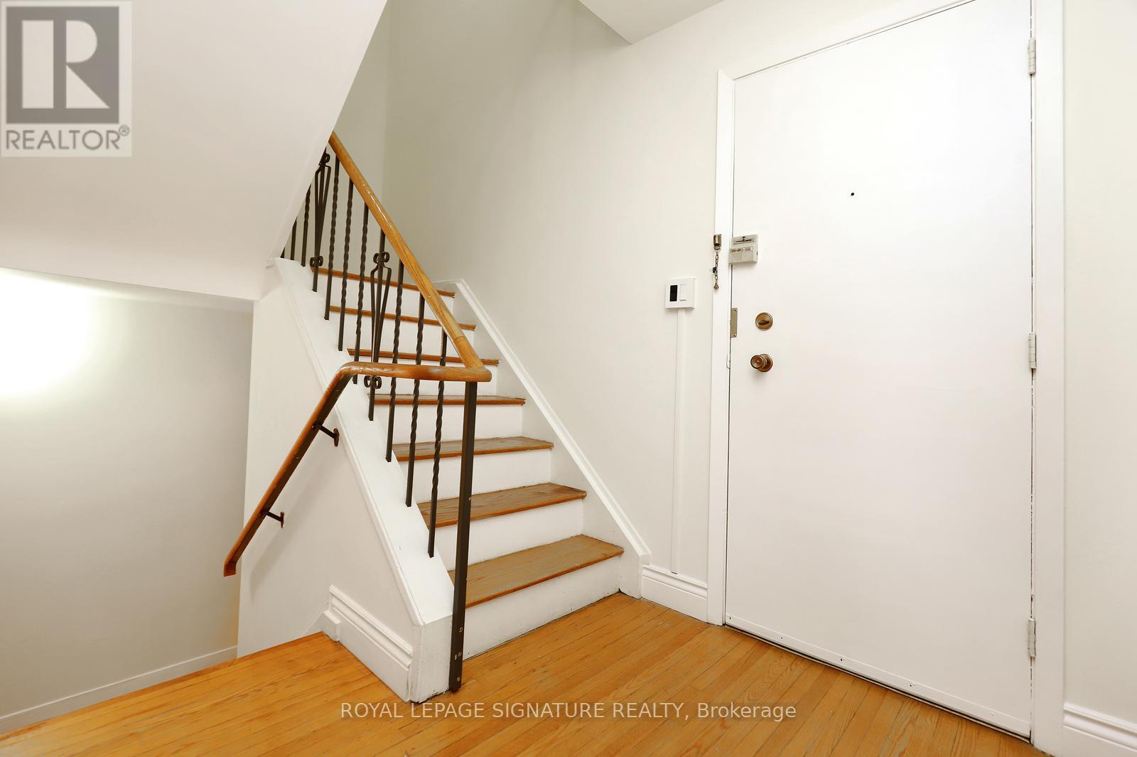 Row / Townhouse for Sale in 20 - 160 CARSBROOKE ROAD|Toronto (Etobicoke West Mall), Ontario M9C1G9 4