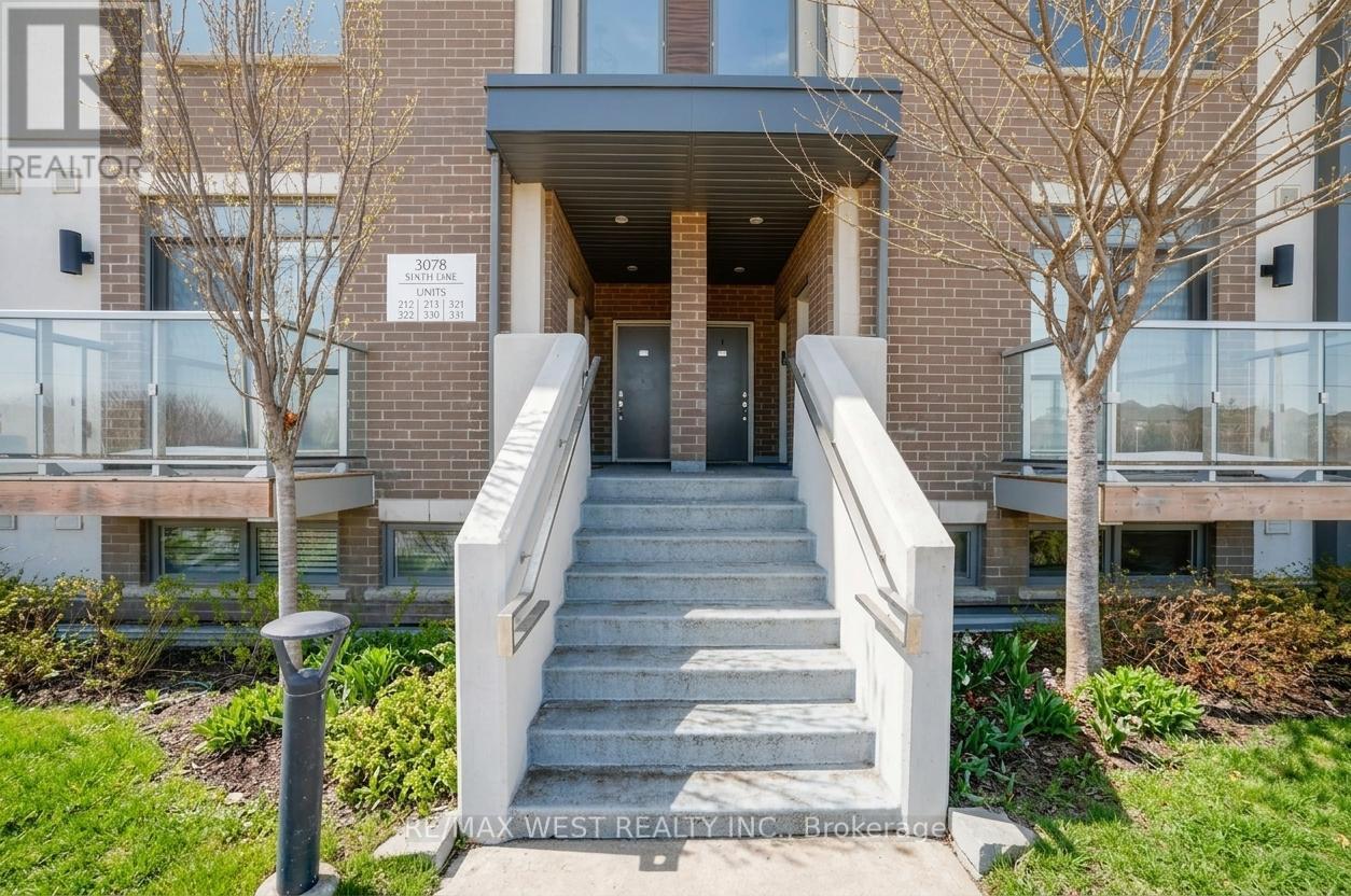 Row / Townhouse for Sale in 321 - 3078 SIXTH LINE|Oakville (GO Glenorchy), Ontario L6M1P8 2