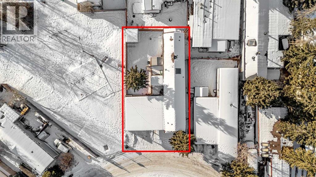 Mobile Home for Sale in 38, 3223 83 Street NW|Calgary, Alberta T3B5M8 2