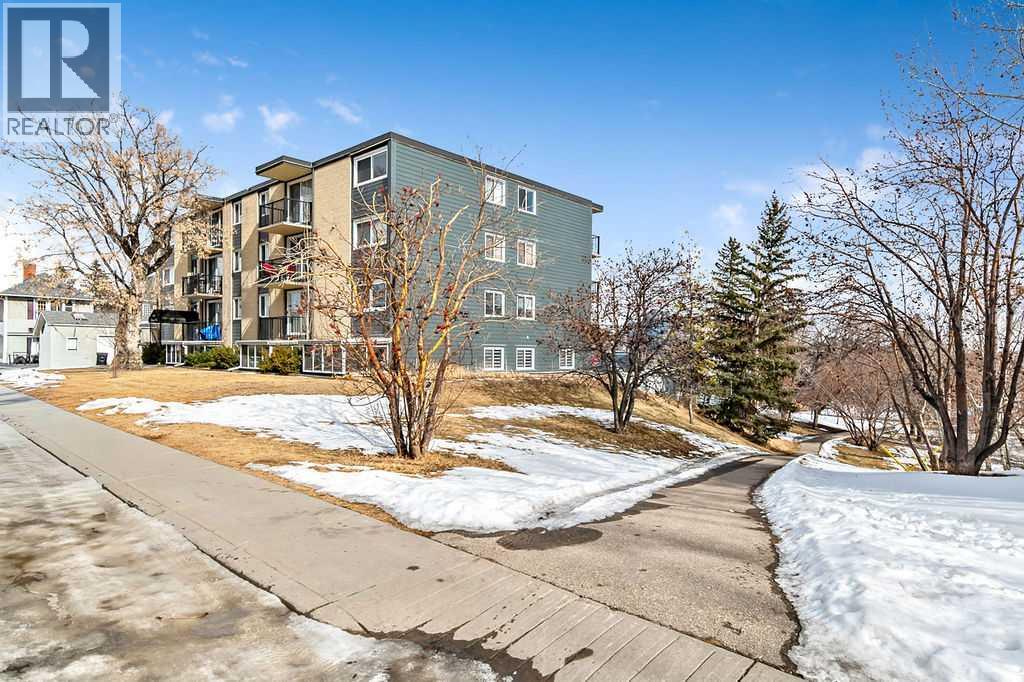 Apartment for Sale in 402, 2220 16A Street W|Calgary, Alberta T2T4K2 2