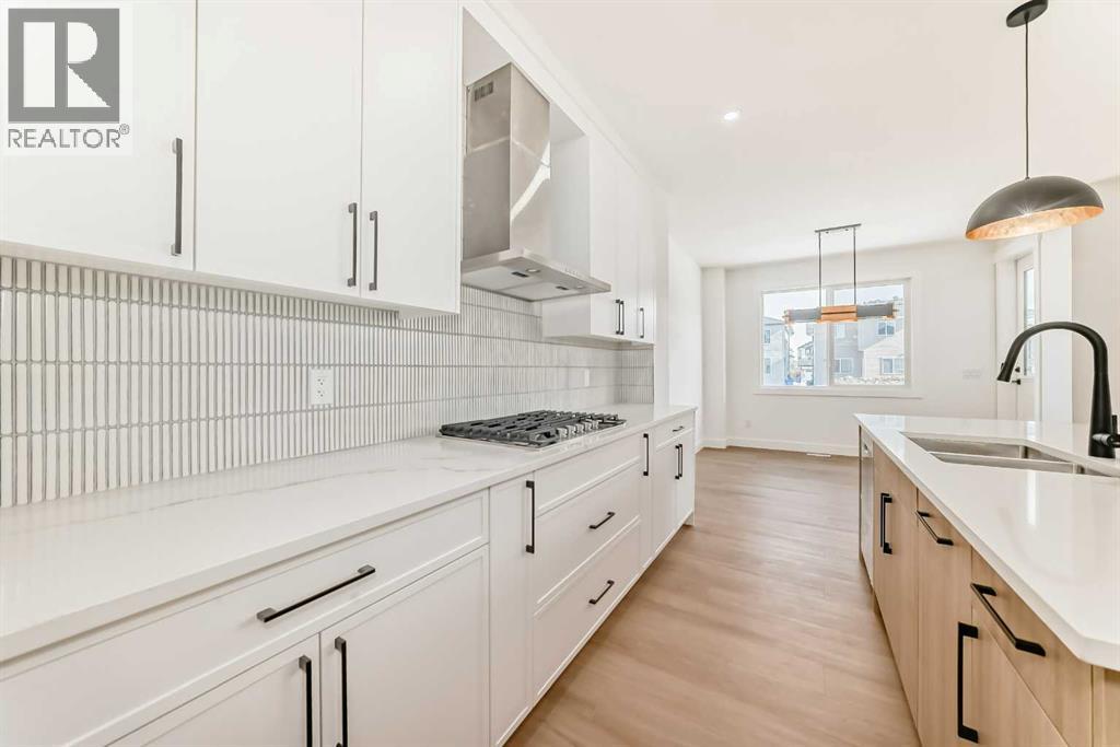 House for Sale in 28 Saddlecrest Manor NE|Calgary, Alberta T3J2K3