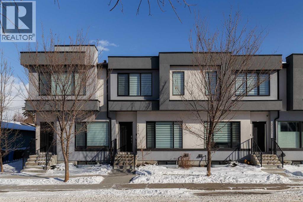 Row / Townhouse for Sale in 3304 2 Street NE|Calgary, Alberta T2E3H3