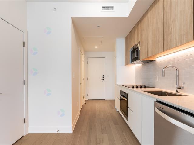 200 Rue Marie-Charles-Le Moyne, #703, Longueuil (Le Vieux-Longueuil), Quebec J4K0A8