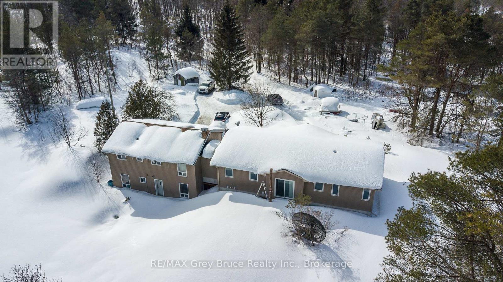 For sale: 260 SPRING CREEK ROAD, South Bruce Peninsula, Ontario N0H1P0 ...
