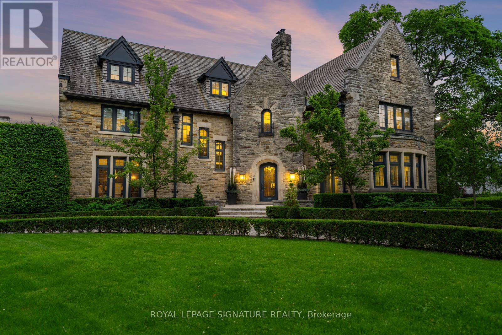 Premier Estate - Old Forest Hill Road