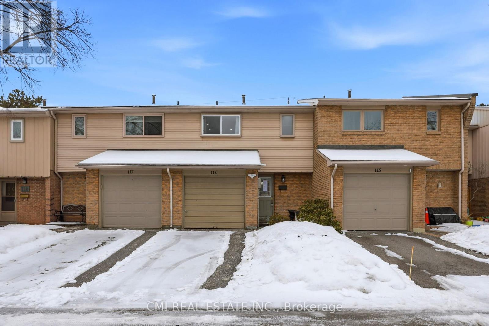 Row / Townhouse for Sale in 116 - 1538 LANCASTER DRIVE|Oakville (FA Falgarwood), Ontario L6H2Z3 2