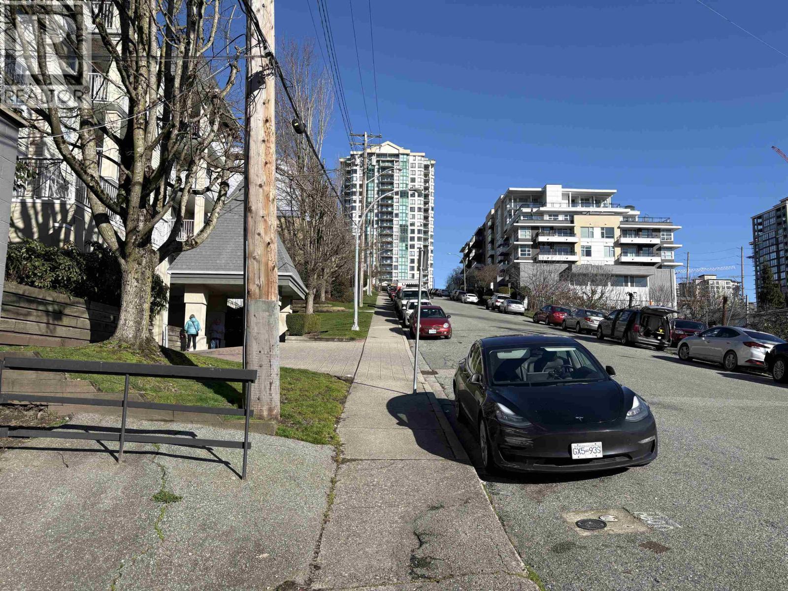 305 1035 AUCKLAND STREET, New Westminster, British Columbia V3M1K9