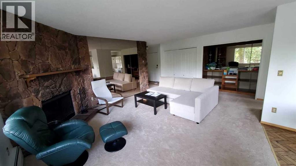 Apartment for Sale in 15, 821 3 Avenue SW|Calgary, Alberta T2P0H1 2