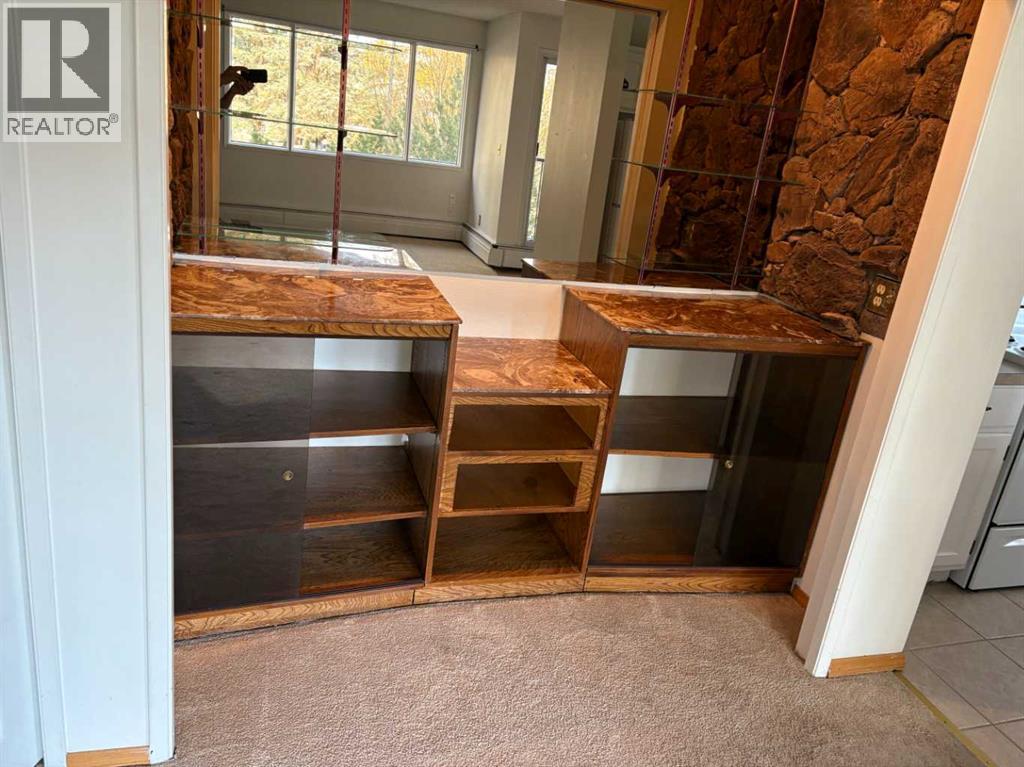 Apartment for Sale in 15, 821 3 Avenue SW|Calgary, Alberta T2P0H1 3