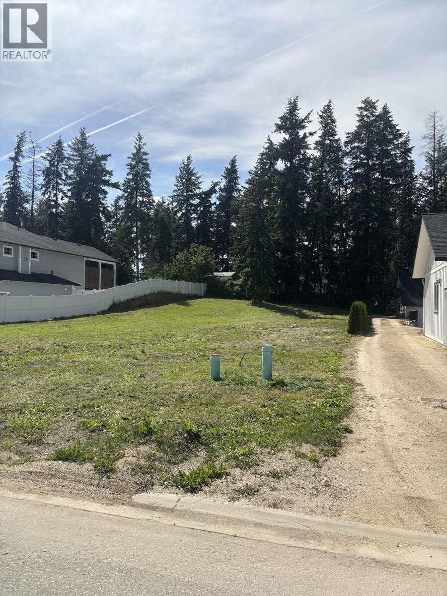 For sale: 1821 22 Street NE, Salmon Arm, British Columbia V1E3M9