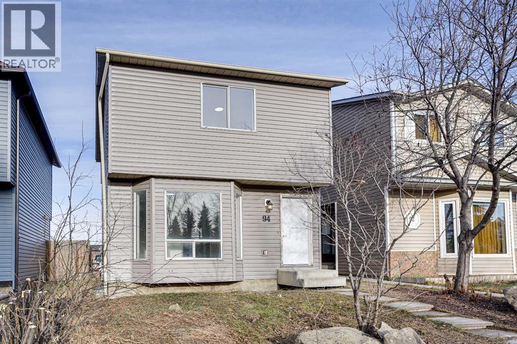 House for Sale in 94 Martindale Boulevard NE|Calgary, Alberta T3J2X5 5