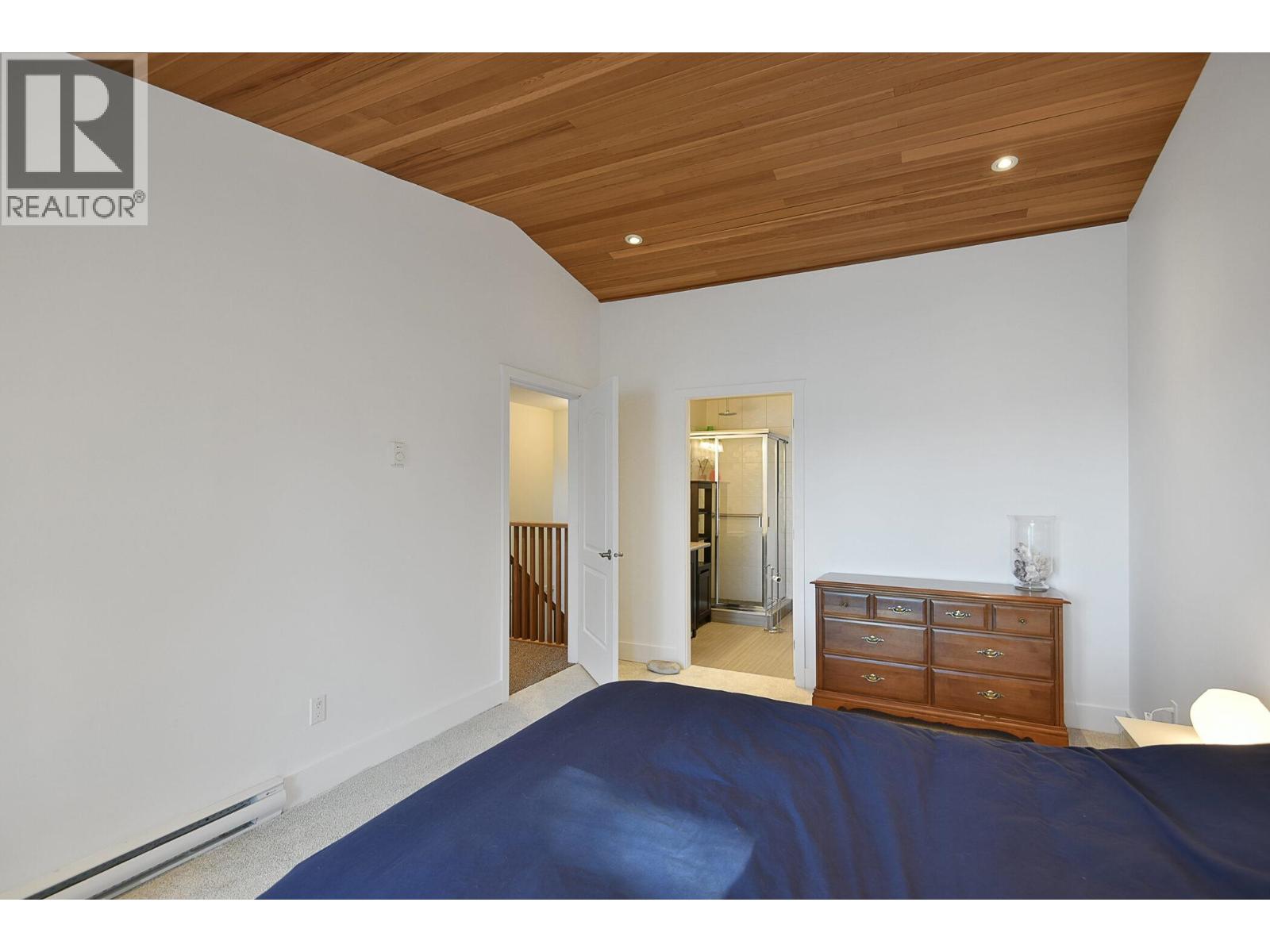 For sale: 8429 REDROOFFS ROAD, Halfmoon Bay, British Columbia V7Z1E6 ...