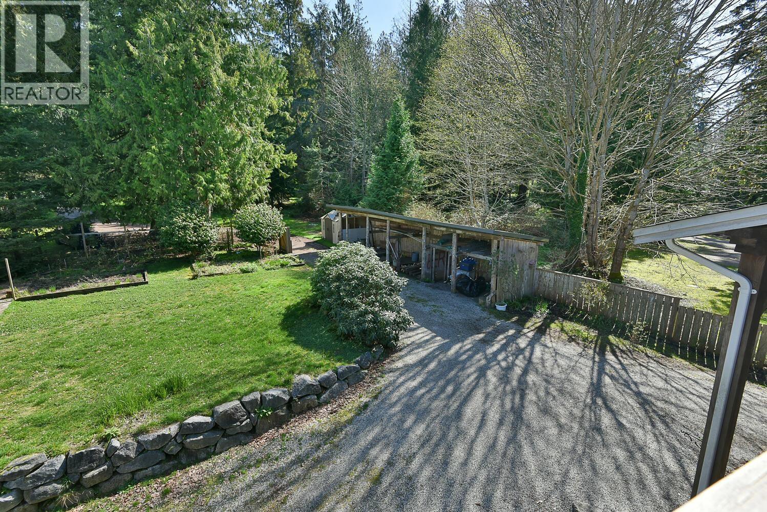For sale: 8429 REDROOFFS ROAD, Halfmoon Bay, British Columbia V7Z1E6 ...
