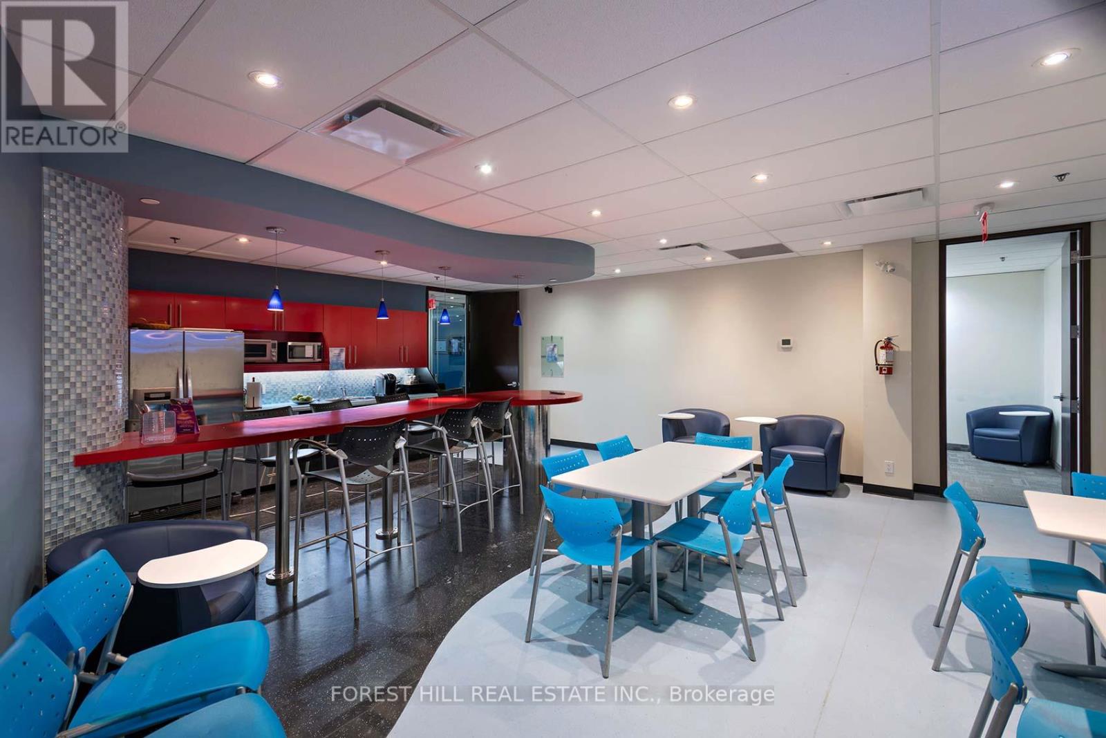 For sale: 200 - 23 LESMILL ROAD, Toronto (St. Andrew-Windfields ...