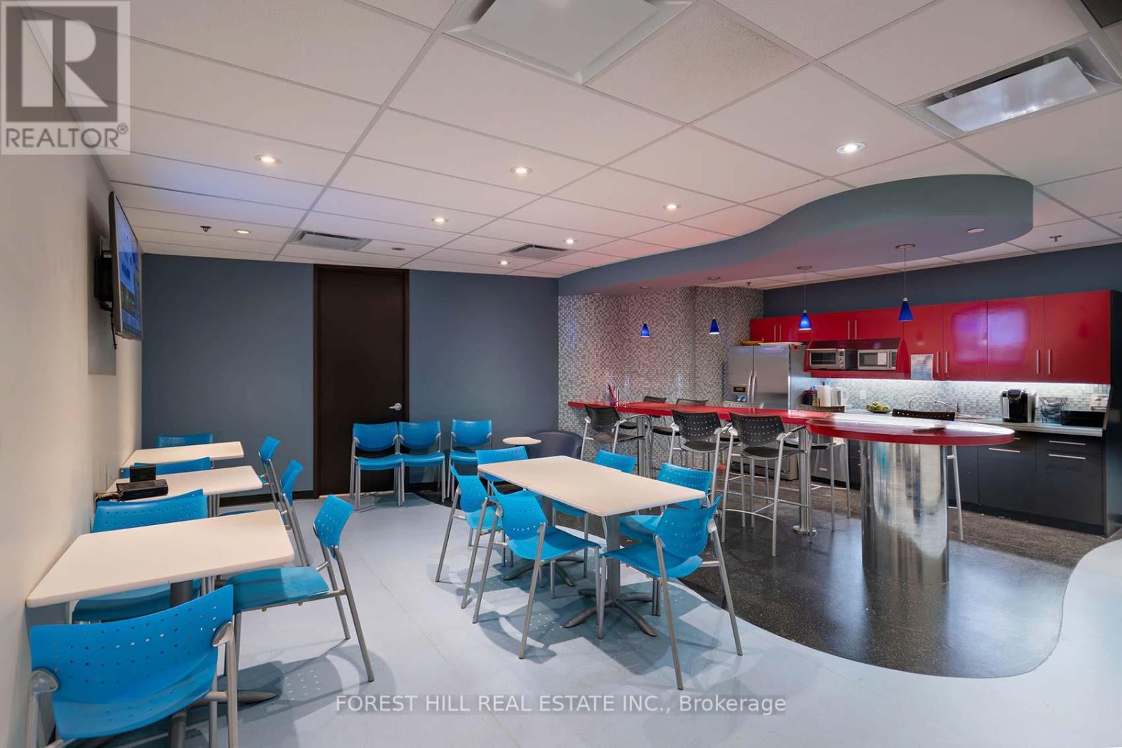 For sale: 200 - 23 LESMILL ROAD, Toronto (St. Andrew-Windfields ...