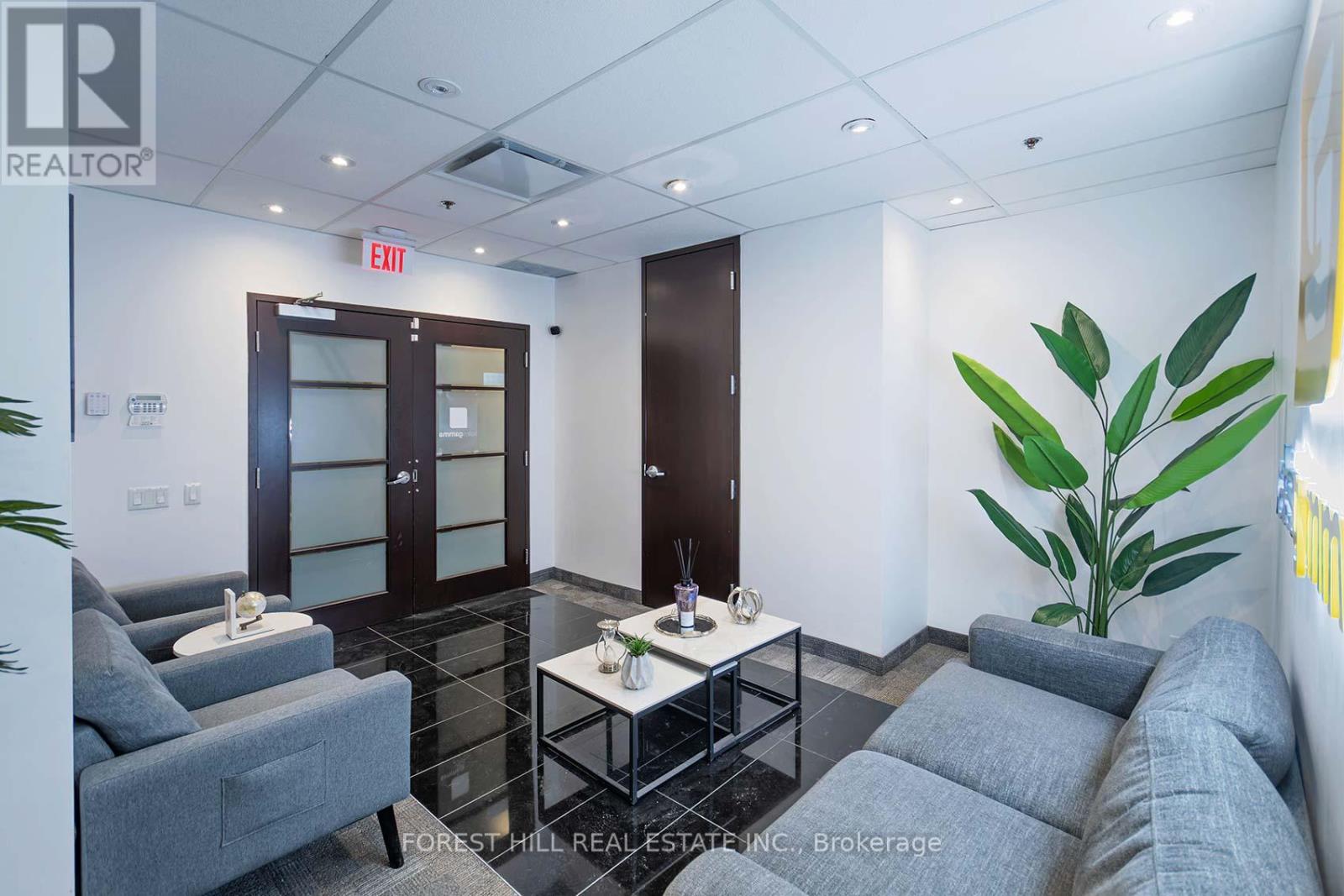 For sale: 200 - 23 LESMILL ROAD, Toronto (St. Andrew-Windfields ...