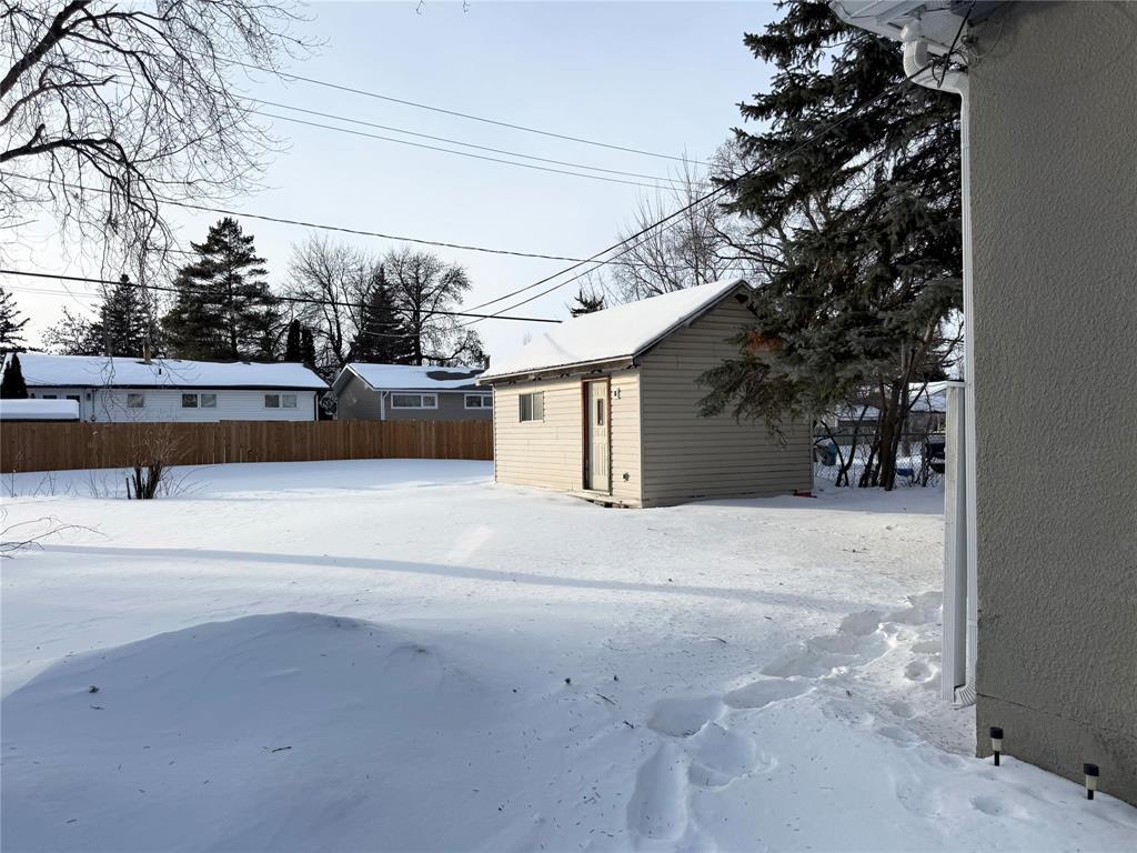 For sale: 525 6th Street NW, Portage La Prairie, Manitoba R1N3C9