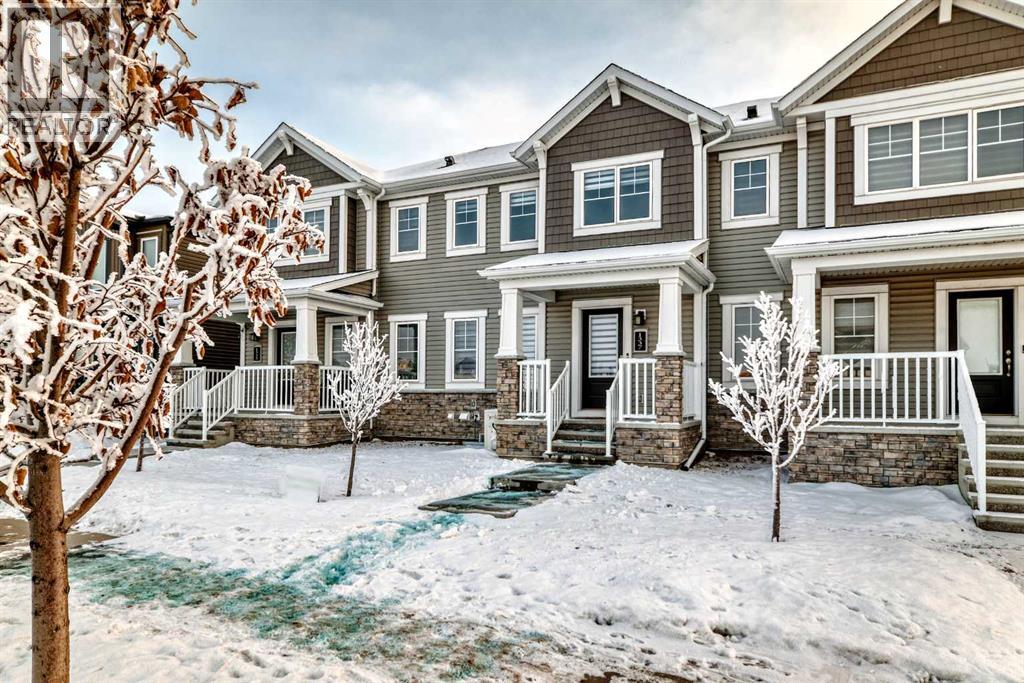 Row / Townhouse for Sale in 1337 140 Avenue NW|Calgary, Alberta T2K0E3