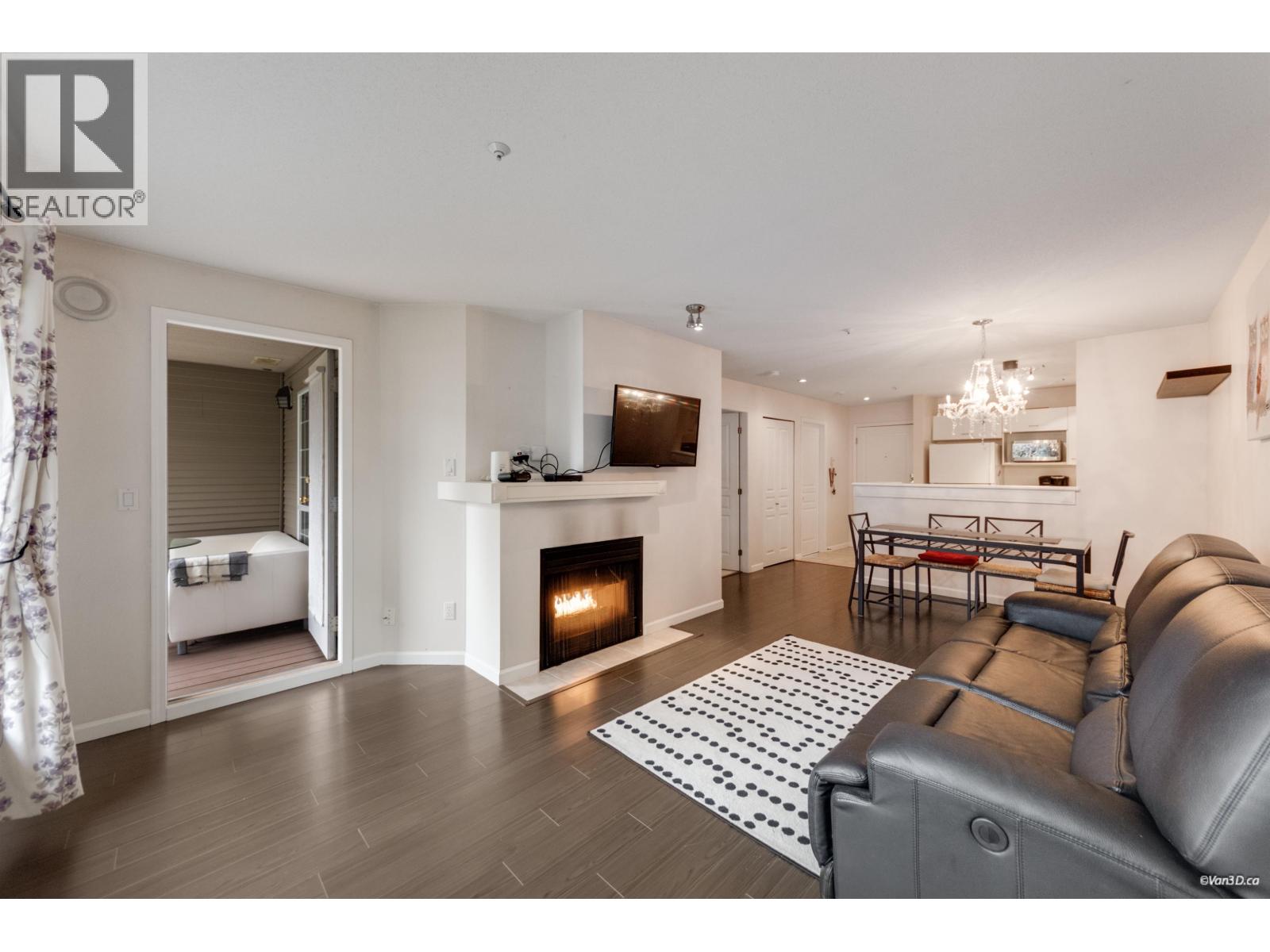 For sale: 112 1242 TOWN CENTRE BOULEVARD, Coquitlam, British