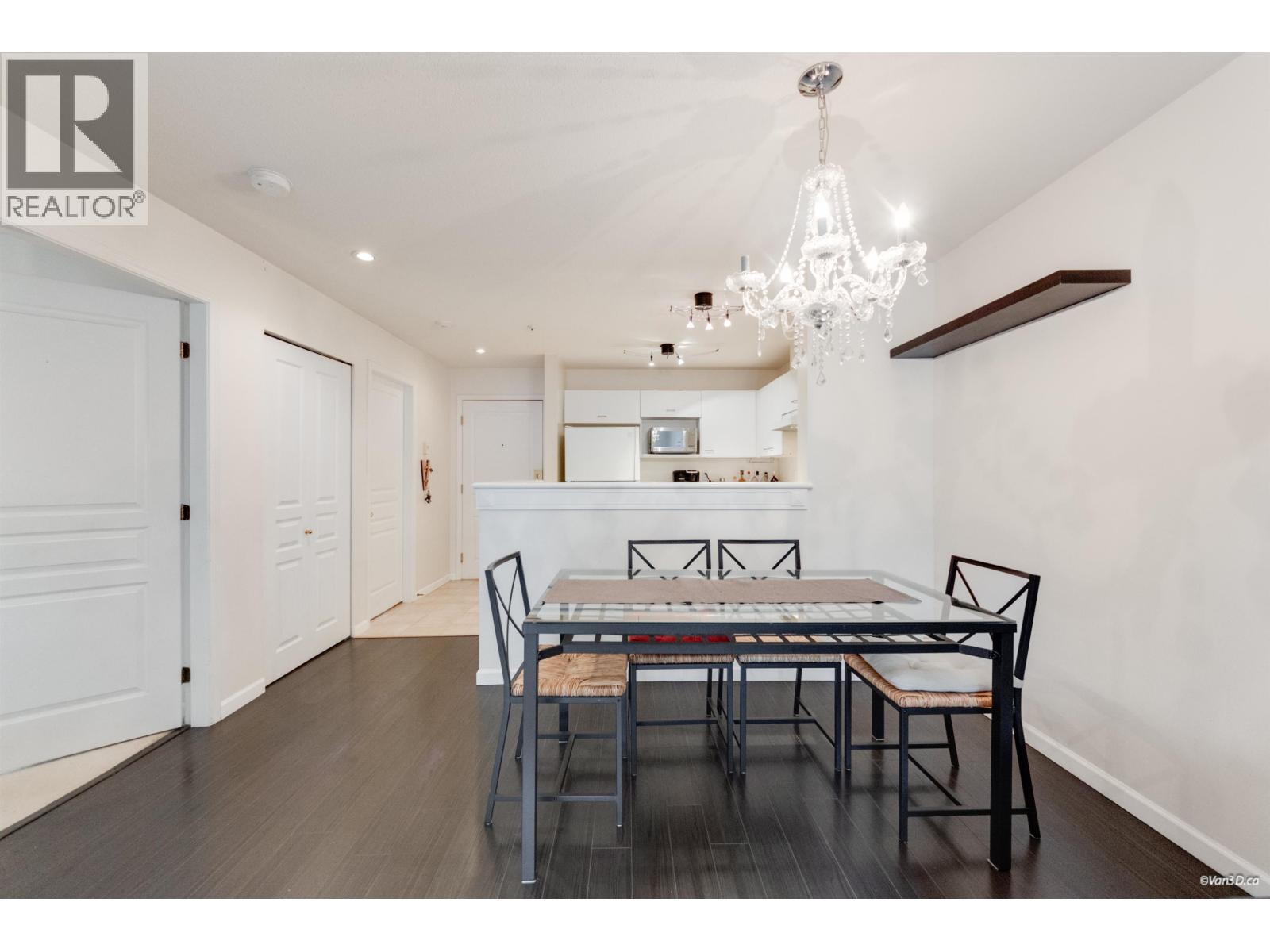 For sale: 112 1242 TOWN CENTRE BOULEVARD, Coquitlam, British