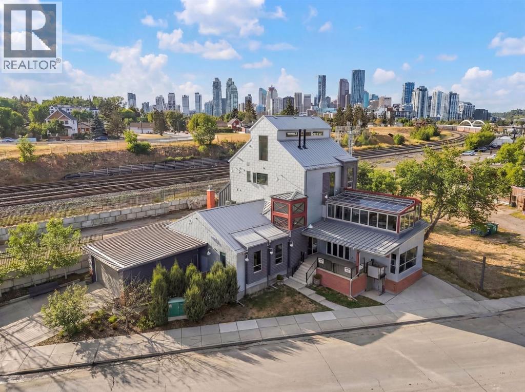 House for Sale in 1015 11 Street SE|Calgary, Alberta T2G3E9