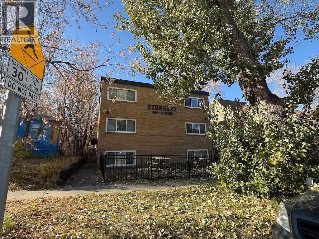 For sale: 1821 17 Street SW, Calgary, Alberta T2Y3E5 - A2273727