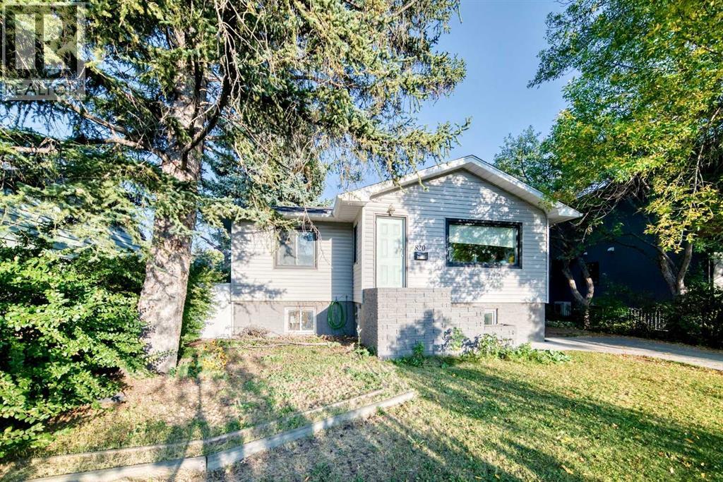 House for Sale in 820 9A Street NE|Calgary, Alberta T2E4L6