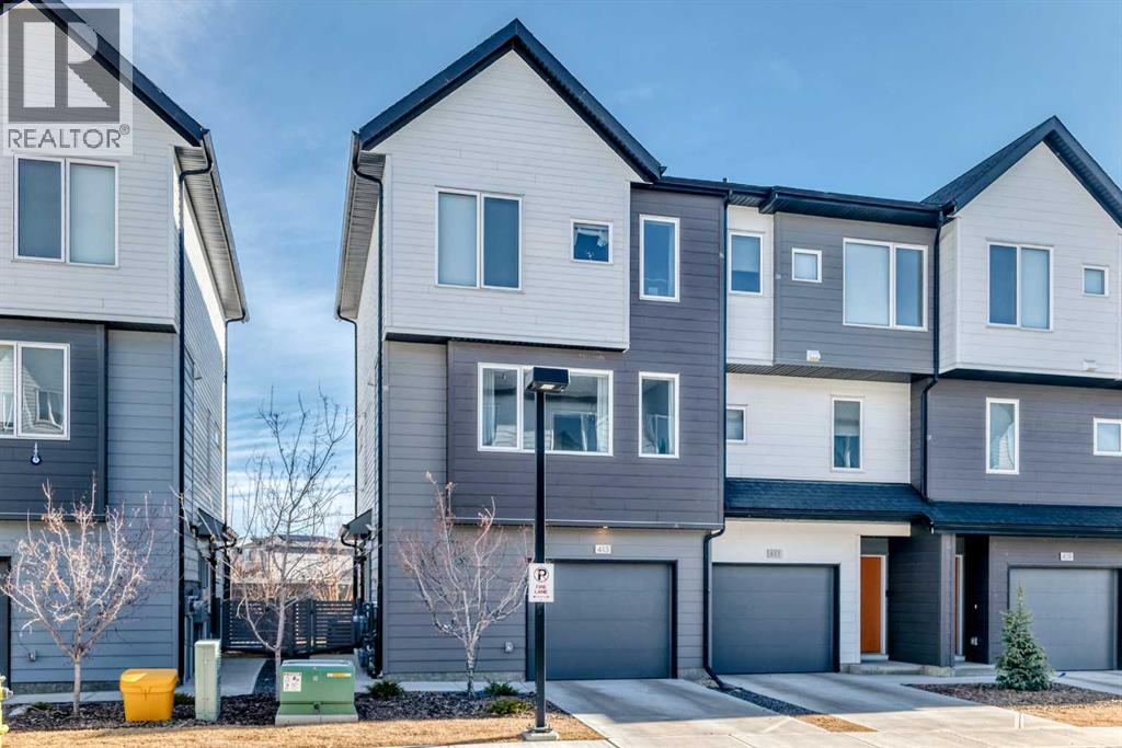 Row / Townhouse for Sale in 413 Skyview Ranch Circle NE|Calgary, Alberta T3N1Y8 2