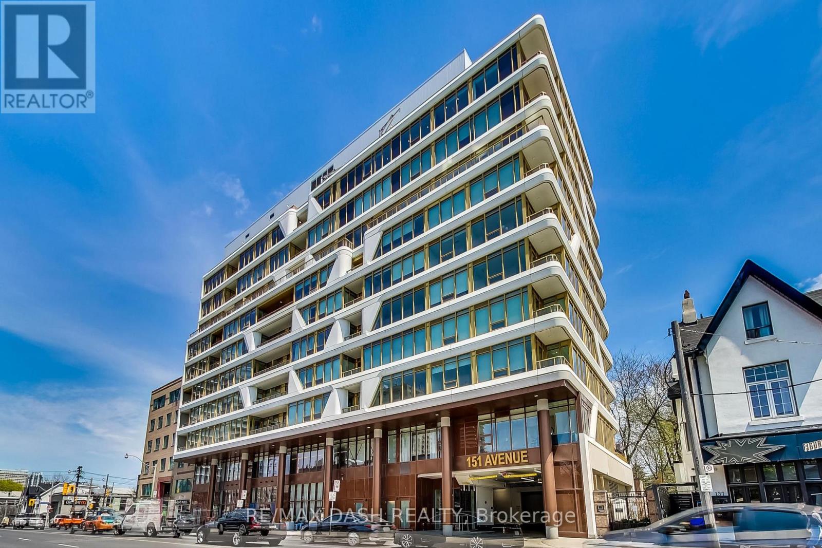 602 - 151 AVENUE ROAD