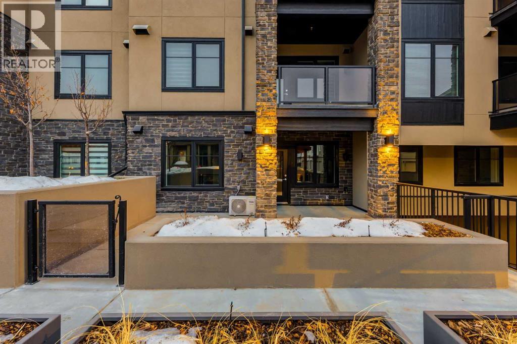 Apartment for Sale in 2103, 2117 81 Street SW|Calgary, Alberta T3H6H5 2