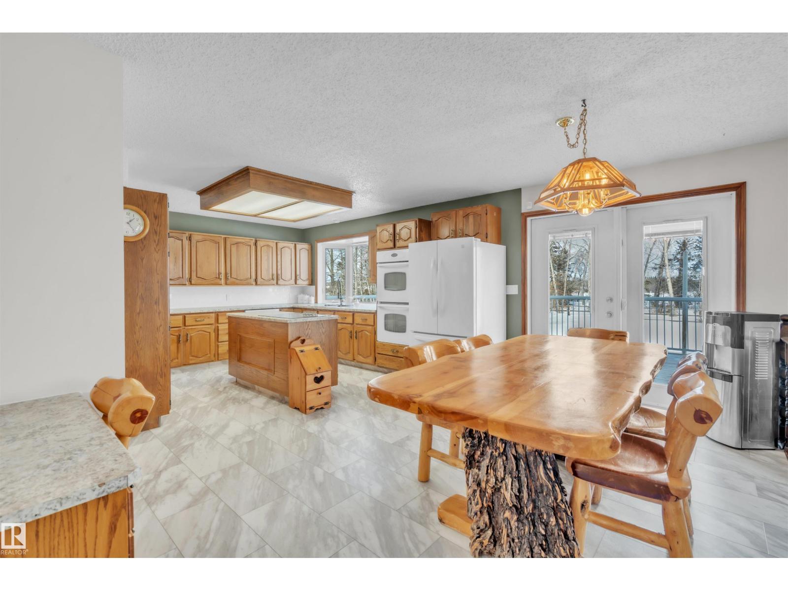 For sale: 60501 Range Road 451, Rural Bonnyville M.D., Alberta T9N2G6 ...