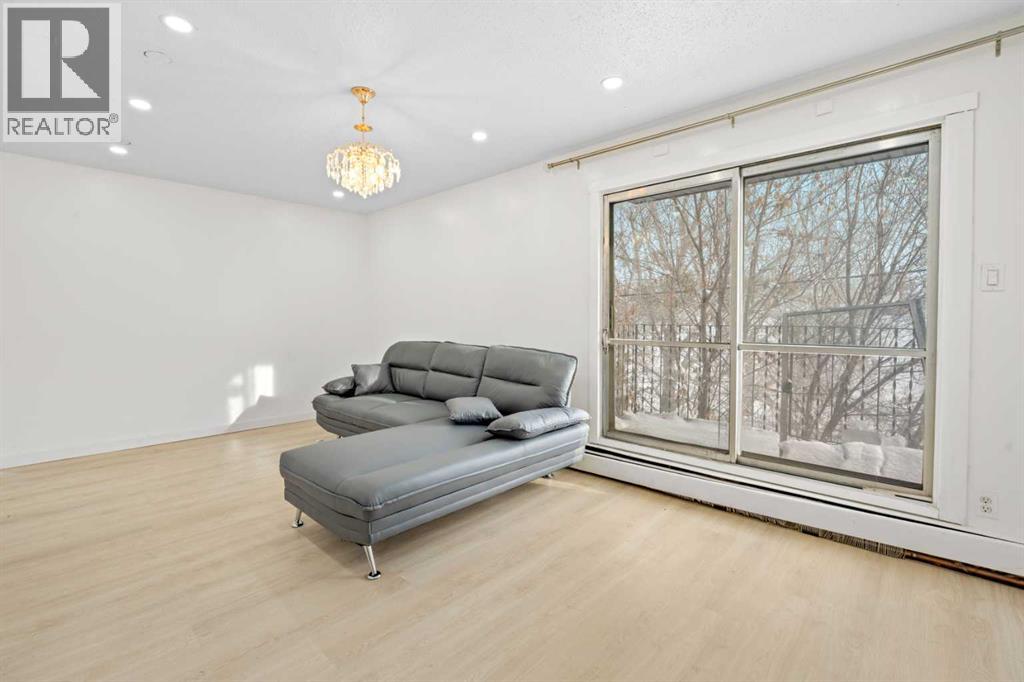 Apartment for Sale in 201, 4328 4 Street NW|Calgary, Alberta T2K1A2 3