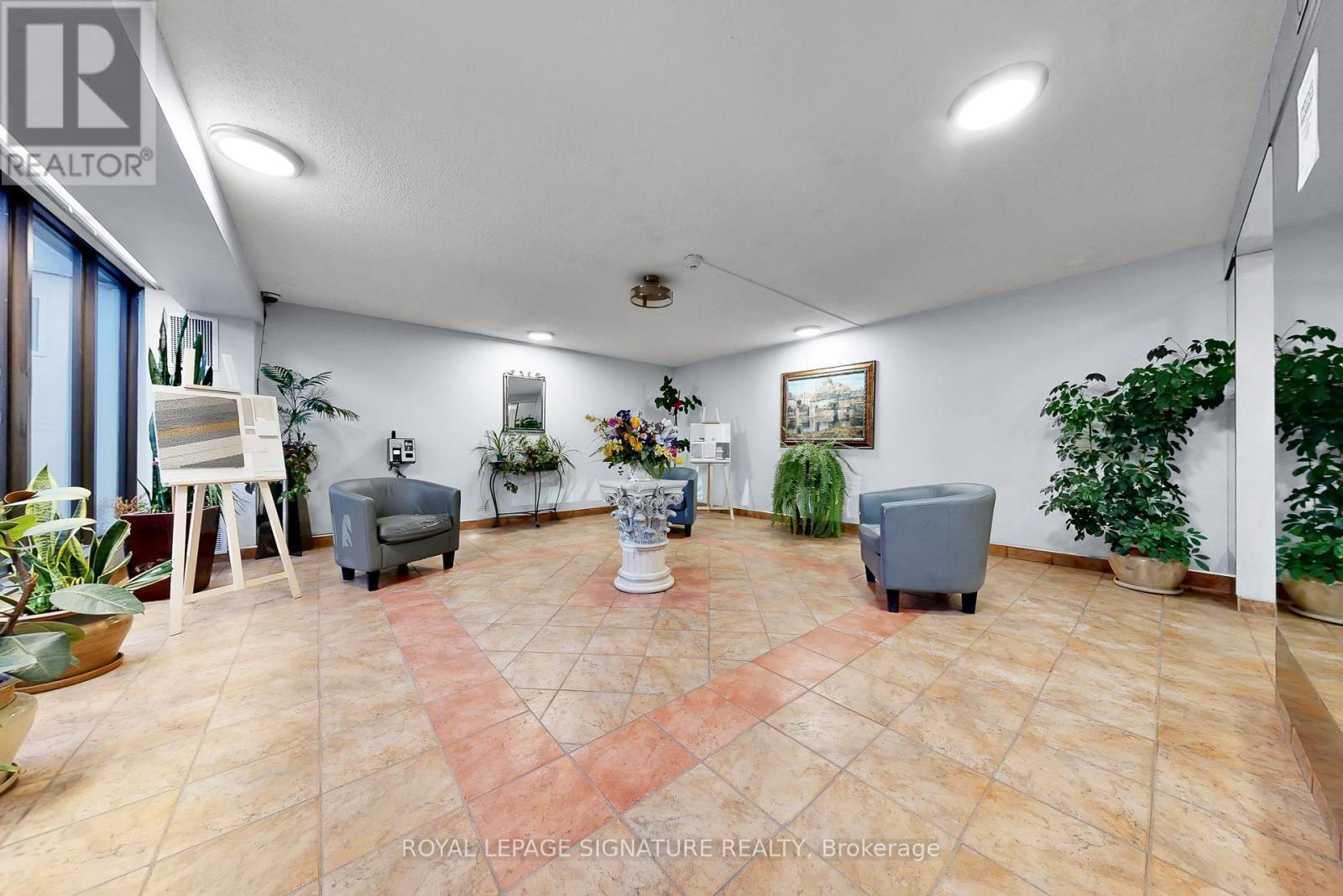 For sale: 101 - 301 PRUDENTIAL DRIVE, Toronto (Dorset Park