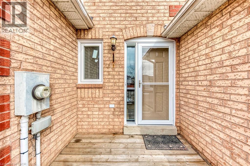 Row / Townhouse for Sale in 2350 GRAND RAVINE Drive Unit# 17|Oakville, Ontario L6H6E2 4