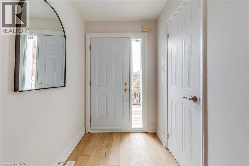 Row / Townhouse for Sale in 2350 GRAND RAVINE Drive Unit# 17|Oakville, Ontario L6H6E2 5