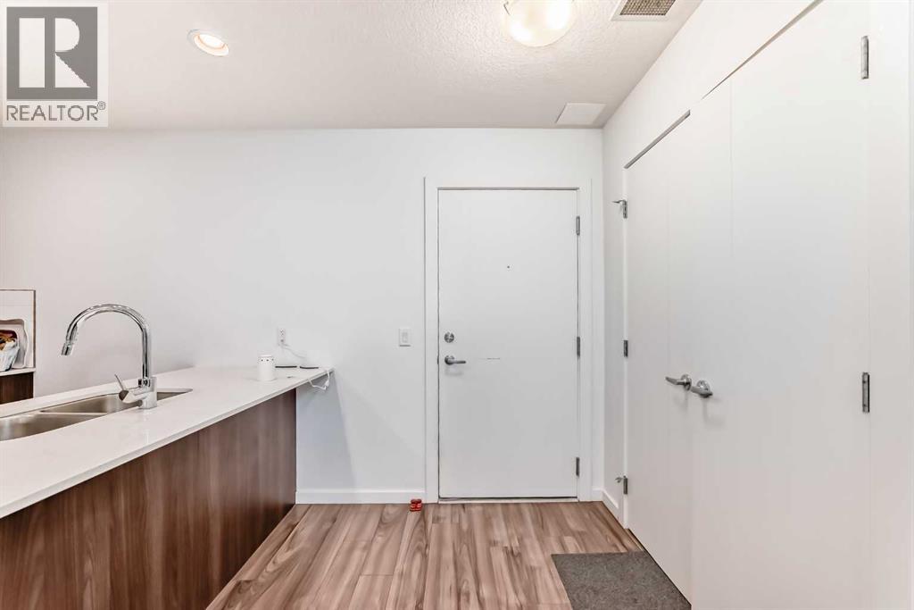 Apartment for Sale in 106, 1629 38 Street SW|Calgary, Alberta T3C1T8 3