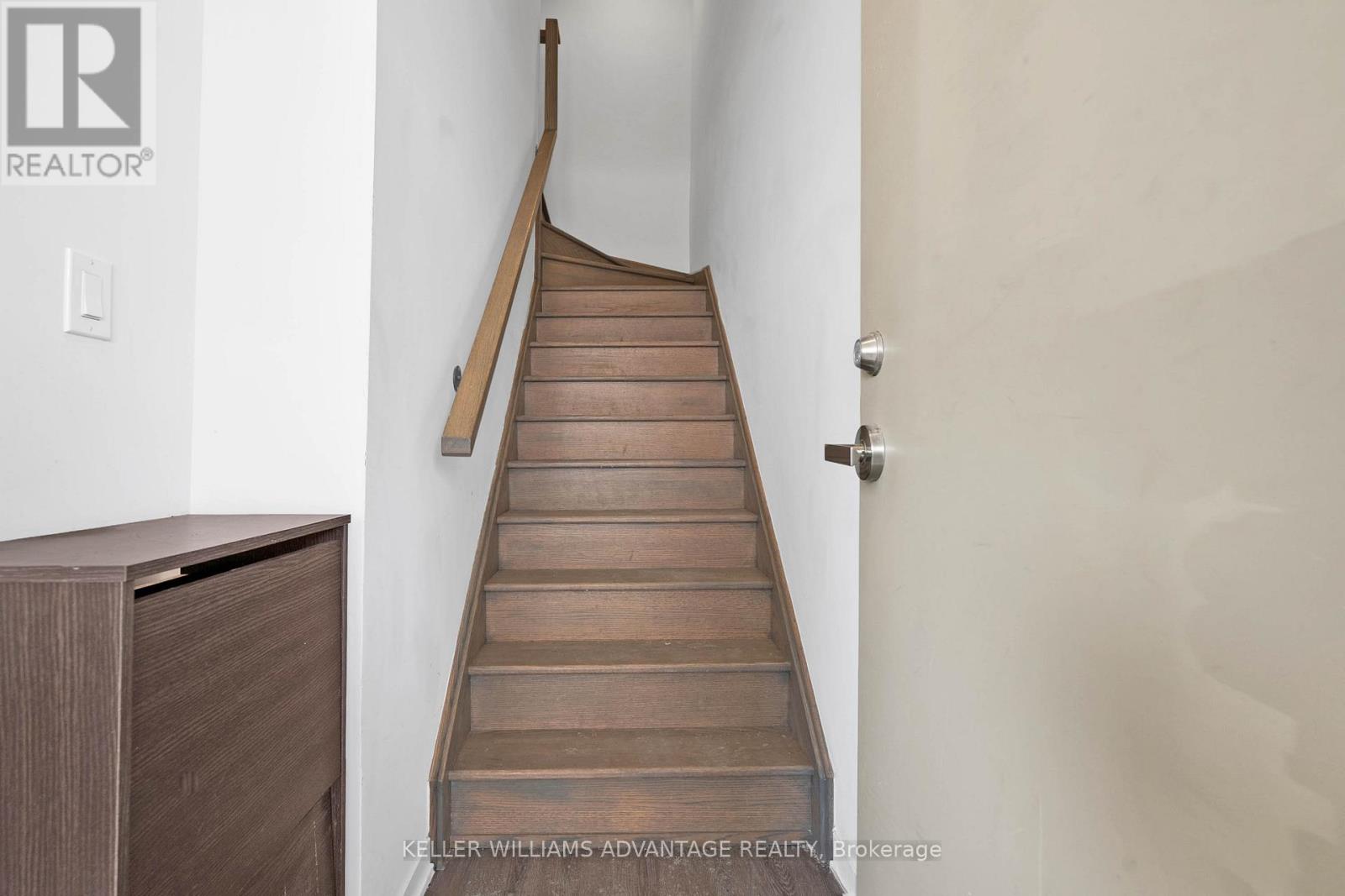 Row / Townhouse for Sale in 129 - 40 WILLIAM JACKSON WAY|Toronto (New Toronto), Ontario M8V0J7 4