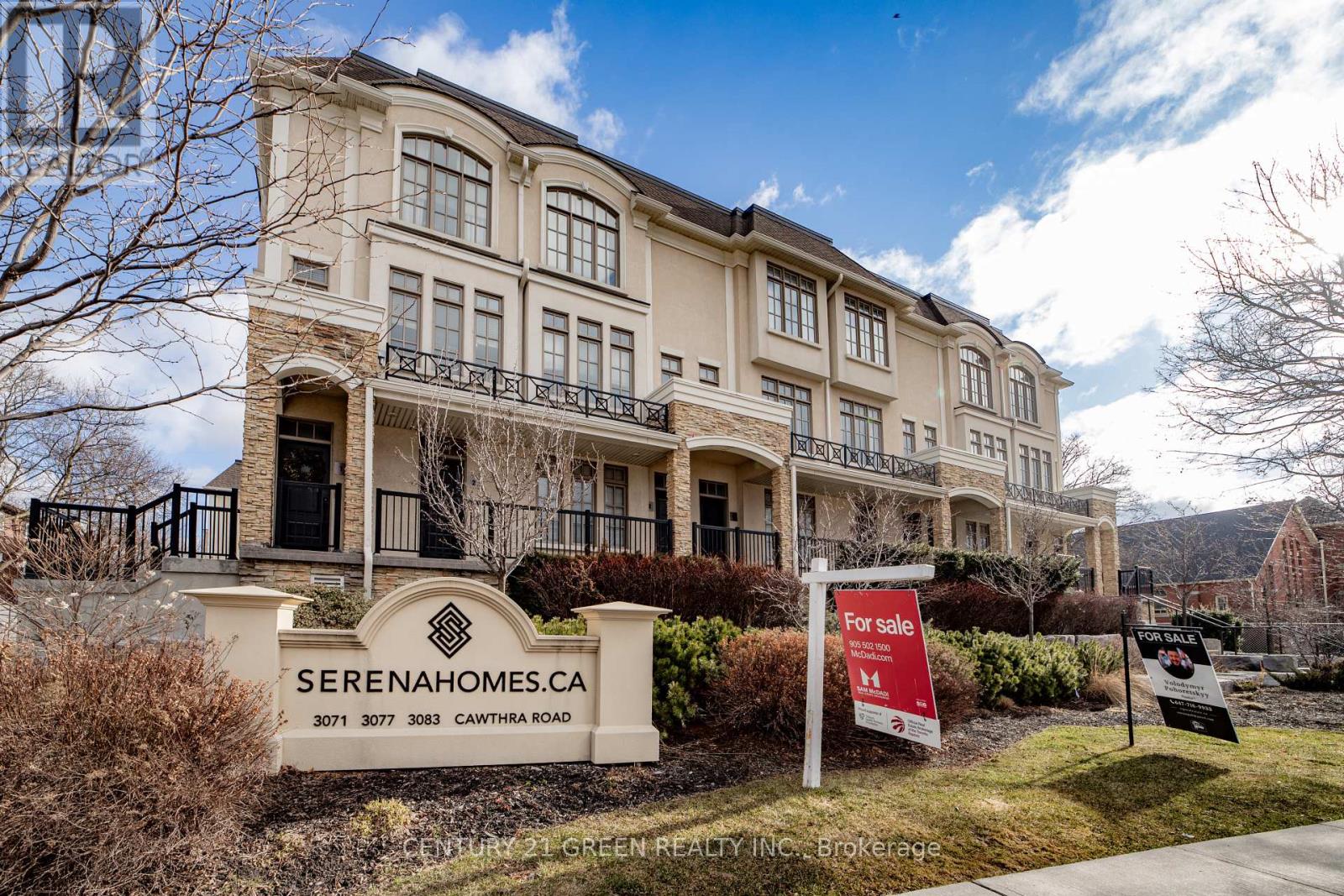 Row / Townhouse for Sale in 5 - 3071 CAWTHRA ROAD|Mississauga (Applewood), Ontario L5A2X4 2