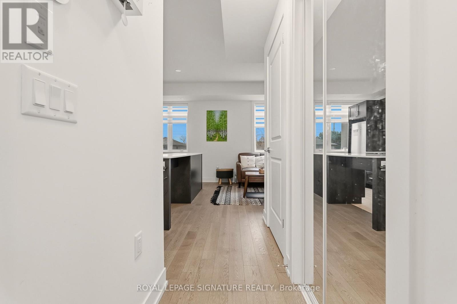 Row / Townhouse for Sale in 227 - 1062 DOUGLAS MCCURDY COMMON|Mississauga (Lakeview), Ontario L5G0C6 5