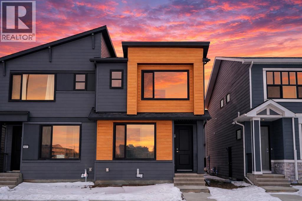 Duplex for Sale in 107 Royston Way NW|Calgary, Alberta T3L0M4