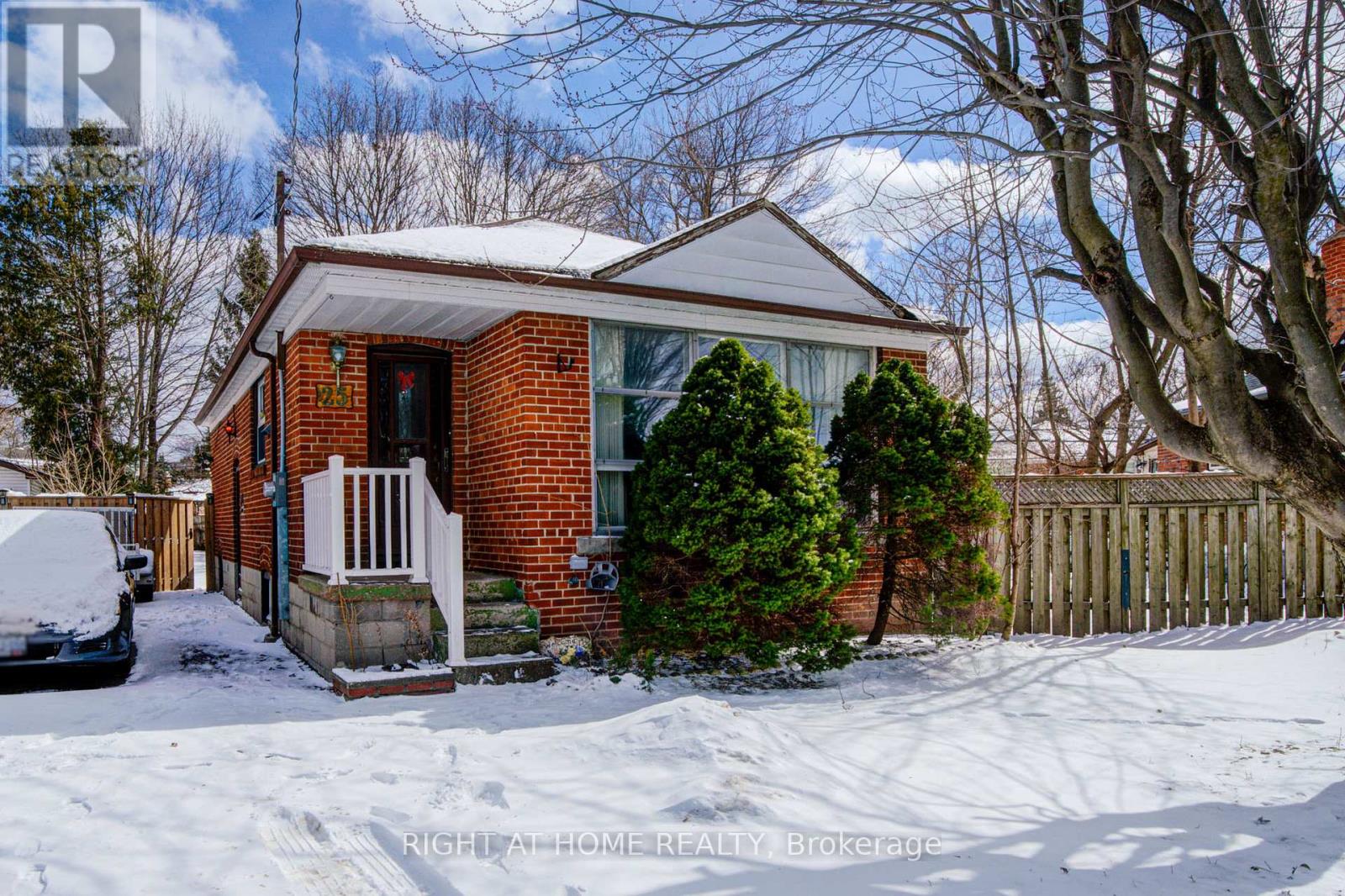 25 STRODE DRIVE