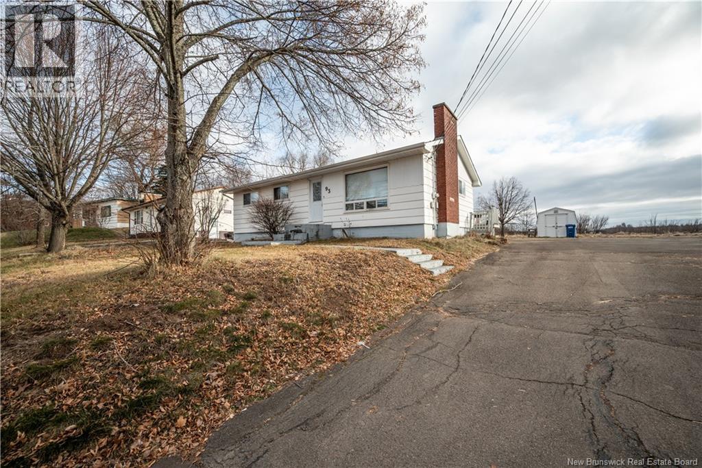 93 Seaman Street, Moncton, New Brunswick E1A4B5
