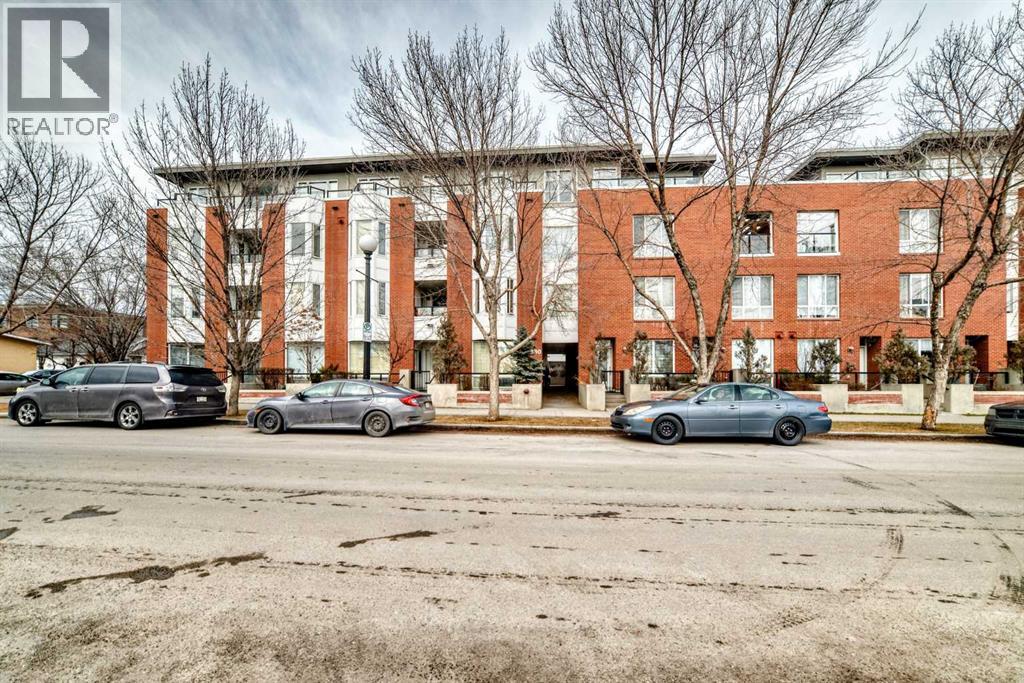 Apartment for Sale in 204, 830 Centre Avenue NE|Calgary, Alberta T2E9C3 2