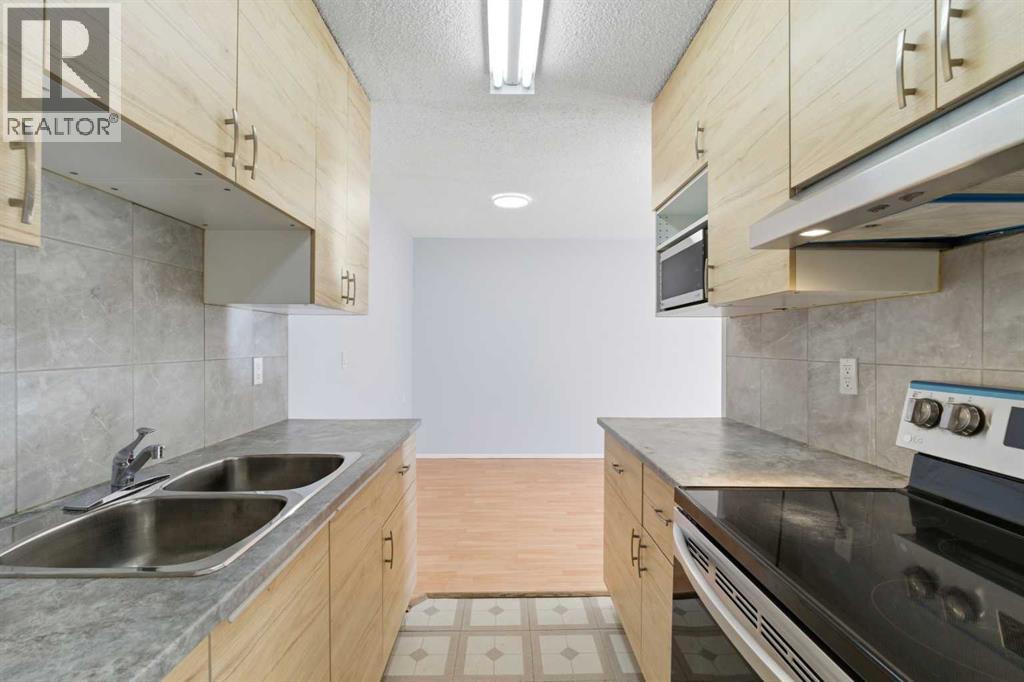 Apartment for Sale in 103, 231 64 Avenue NW|Calgary, Alberta T2K0M1 5