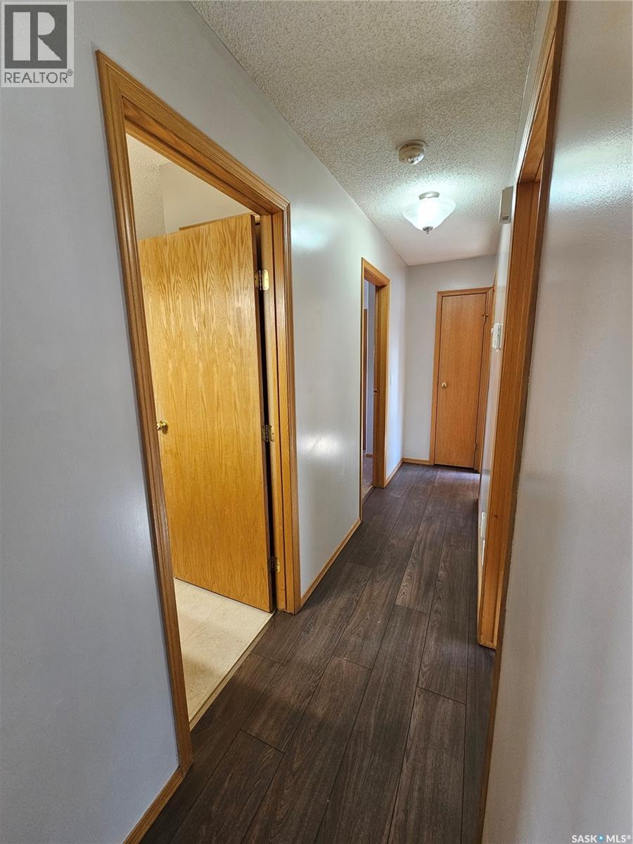 For sale: 297 5th AVENUE E, Unity, Saskatchewan S0K4L0 - SK030748 ...