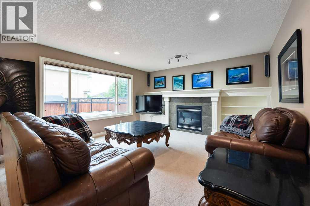House for Sale in 6 Royal Birkdale Court NW|Calgary, Alberta T3G5R5 3