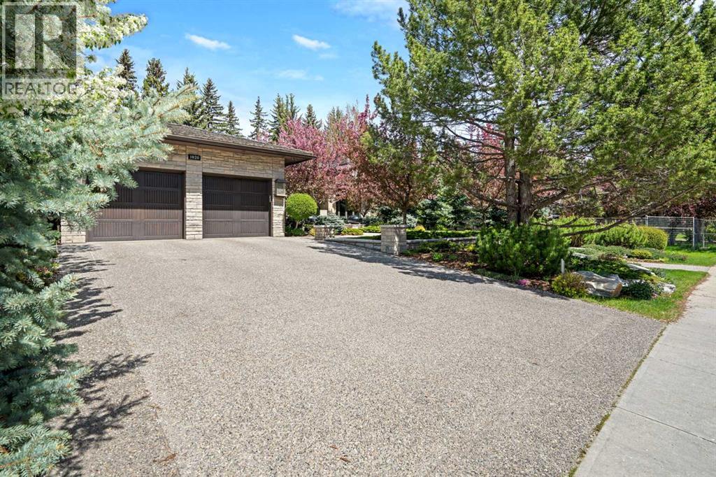 House for Sale in 1020 bel-aire Drive|Calgary, Alberta T2V2B9 5