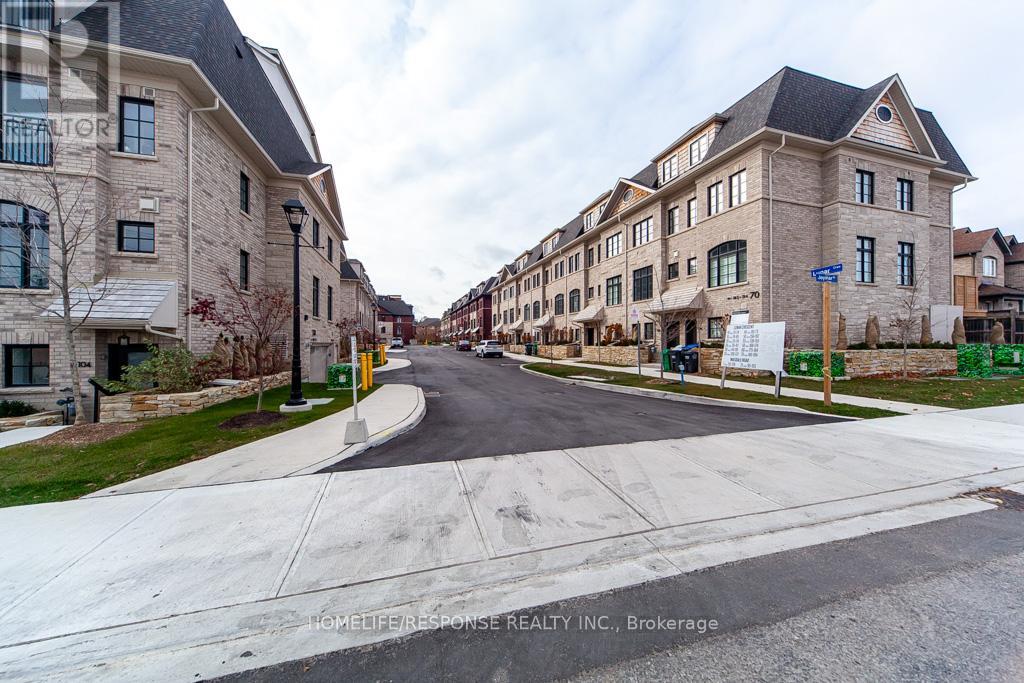 Row / Townhouse for Sale in 93-150 JOYMAR DRIVE N|Mississauga (Streetsville), Ontario L5M2P6 2